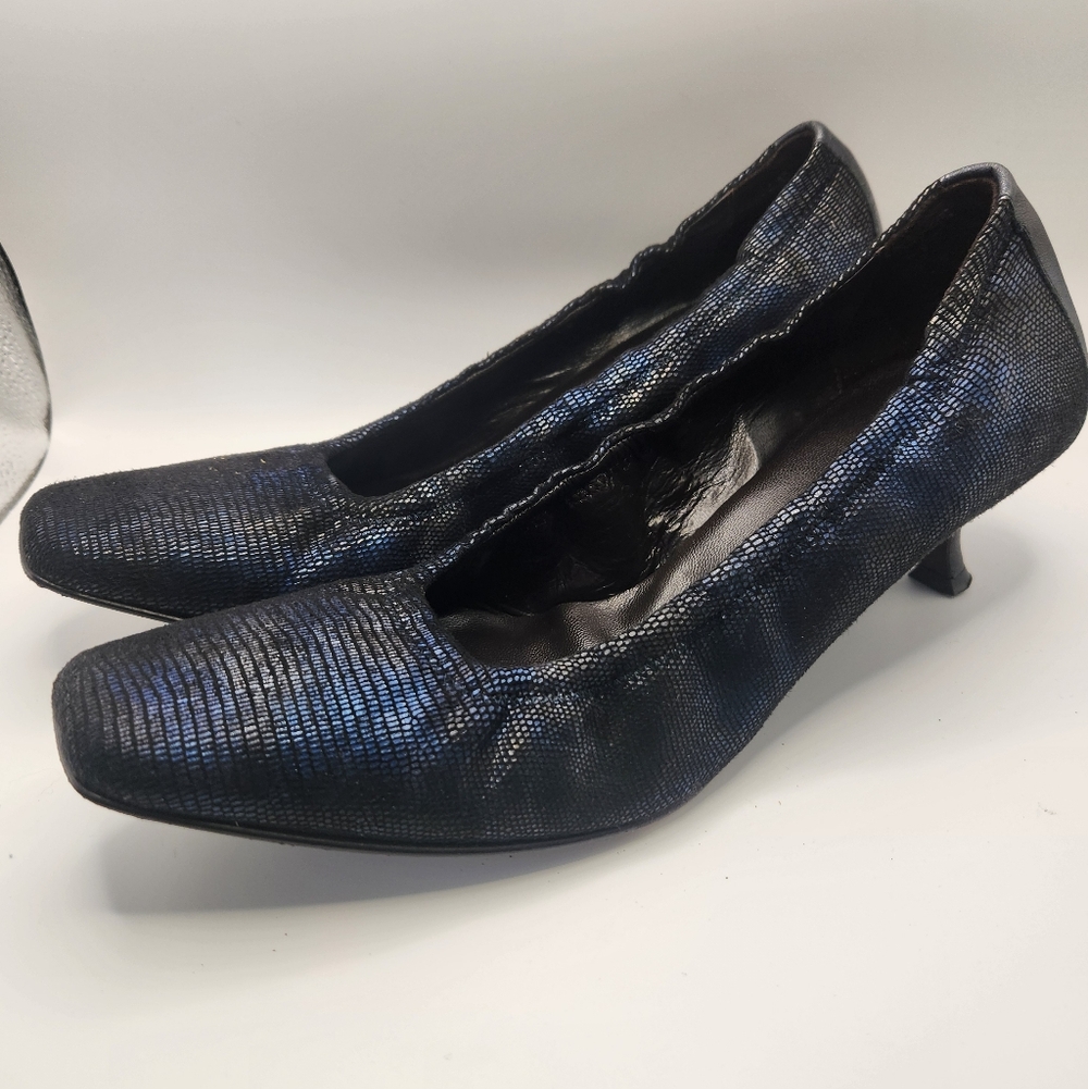 Donald J Pliner Italy Iridescent Blue Black Snakeskin Kitten‎ Heels  10N Leather